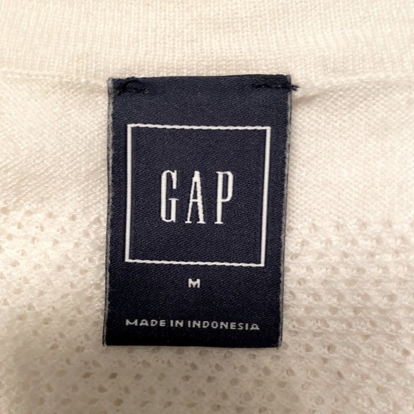 GAP sweater *has been GENTLY worn* - Picture 3 of 7
